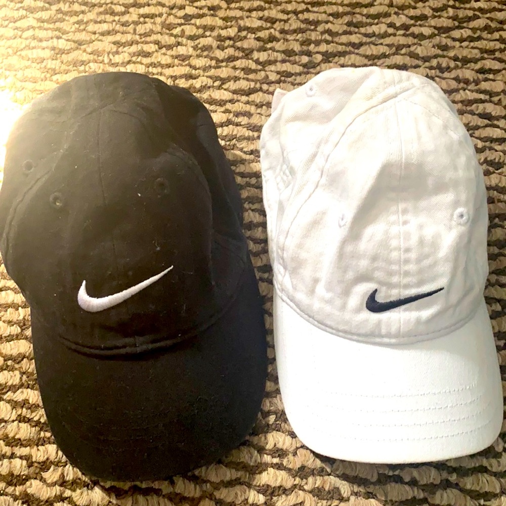 Nike Swoosh cap